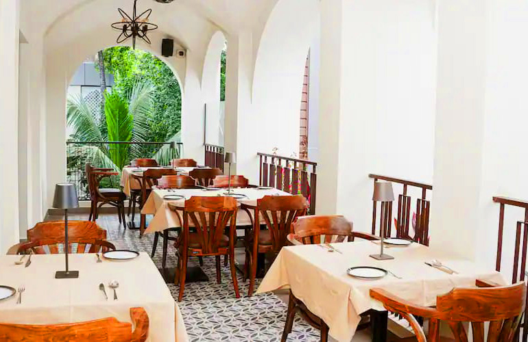 restaurant